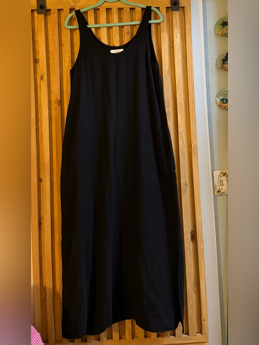 XiRENA Amelin Black Sleeveless Maxi Dress